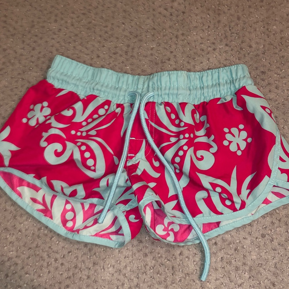 Athletic/ swim shorts